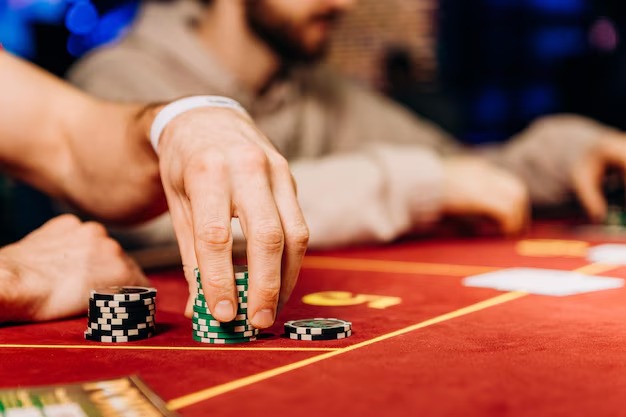 one-hundred-seventy-two mobile app showing baccarat table selection and live dealer interface